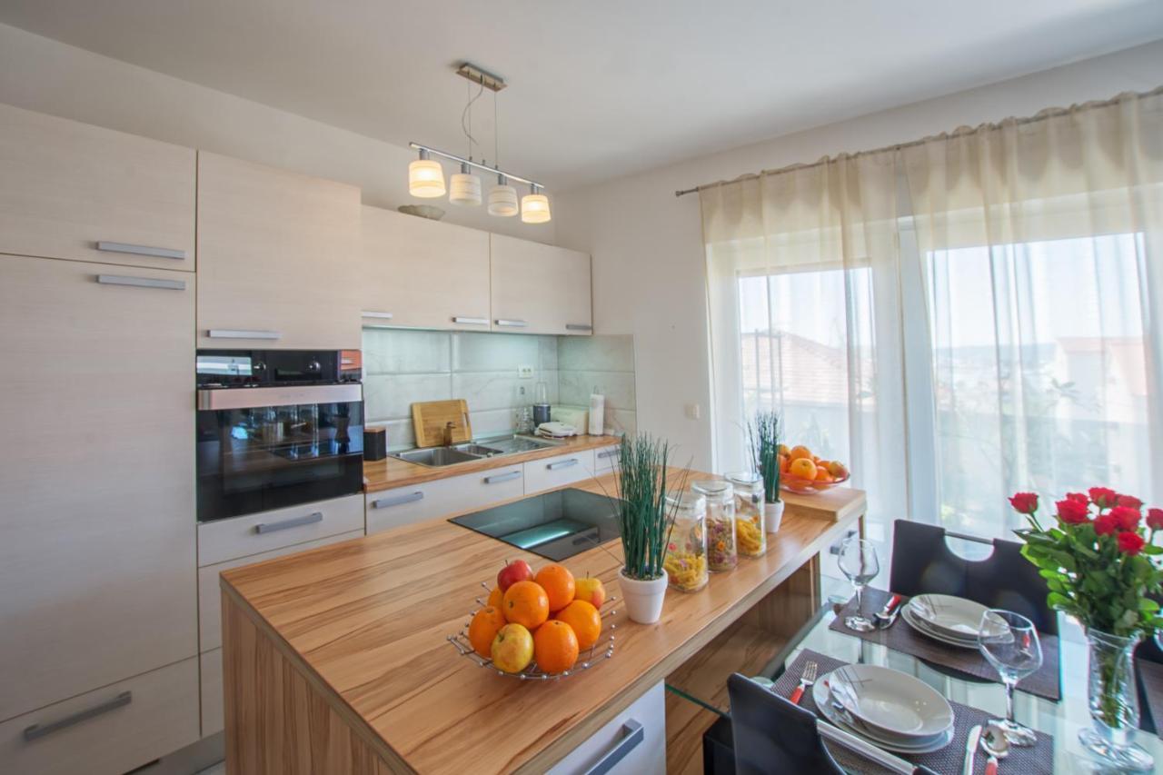 Judita Trogir Buitenkant foto